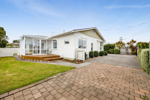 Urgent sale required – bring an offer!