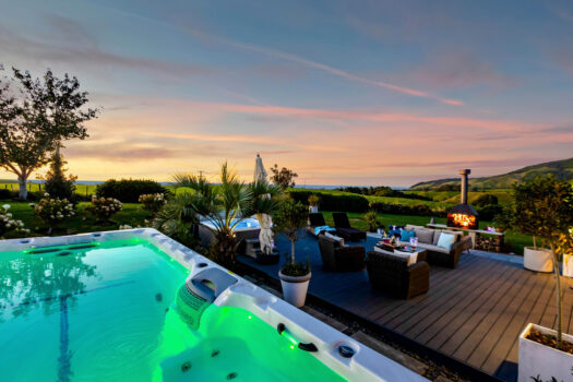 Spectacular Views – Family Home on Oakura Fringe