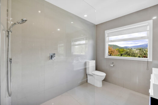 Spectacular Views – Family Home on Oakura Fringe