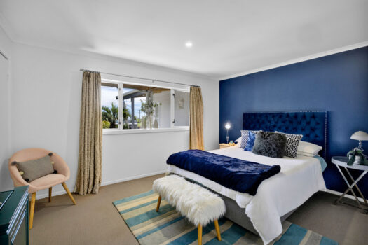 Spectacular Views – Family Home on Oakura Fringe