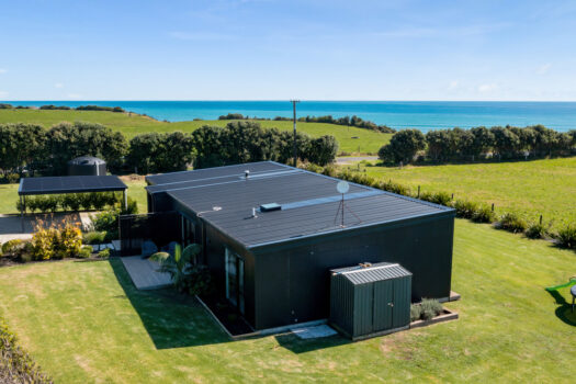 Contemporary Coastal Getaway