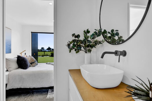 Contemporary Coastal Getaway