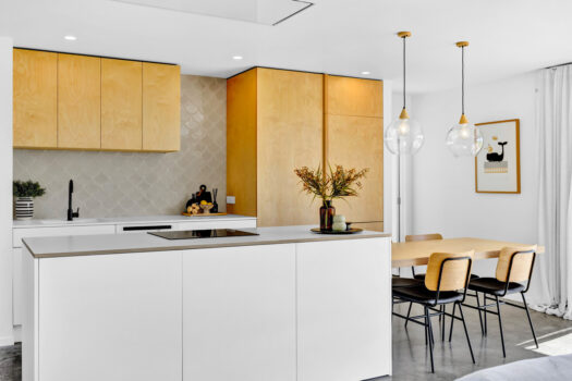 Contemporary Coastal Getaway