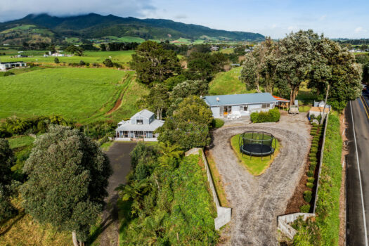 Lifestyle entry in popular Oakura