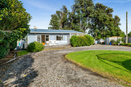 Lifestyle entry in popular Oakura