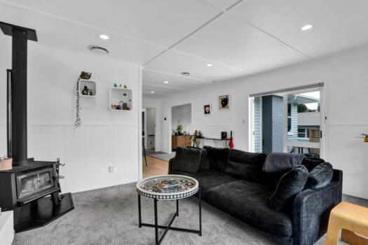 Immaculate, storage galore!