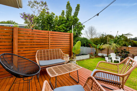 Cute & Cosy in a Great Location!