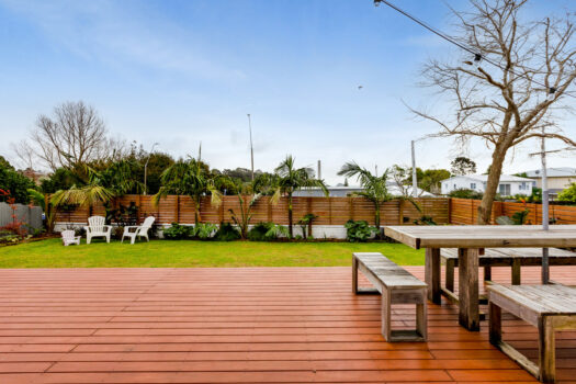 Cute & Cosy in a Great Location!