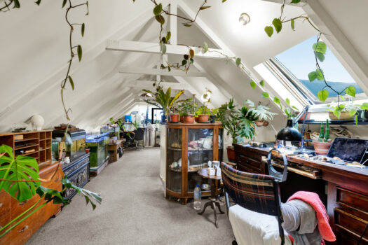 Lock up and leave in prime location!