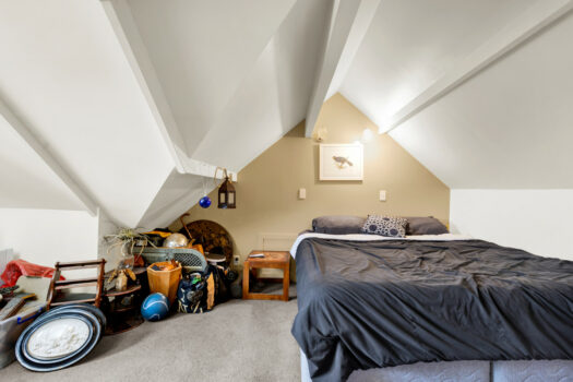 Lock up and leave in prime location!