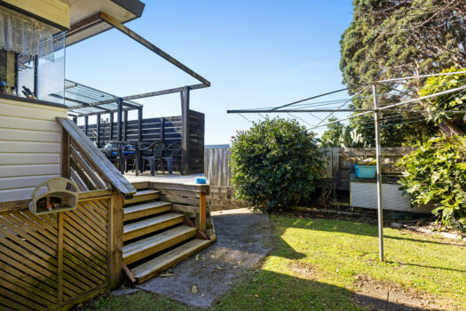 PRICE REDUCED – XL Family Home, Amazing Views!