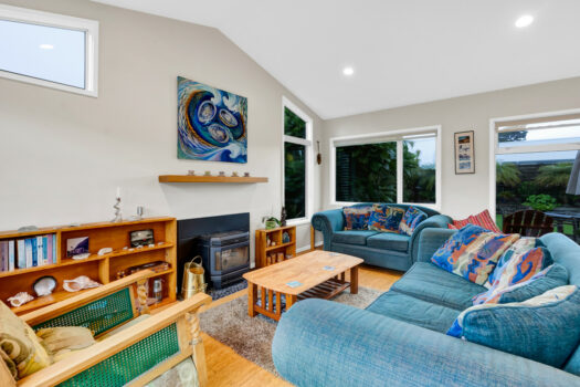 Relaxed Village Vibes