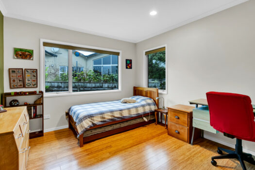 Relaxed Village Vibes