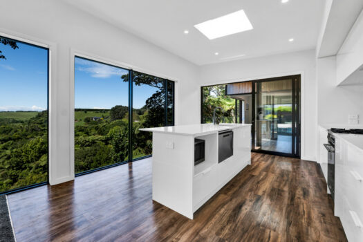 Exceptional Setting, Easy Care