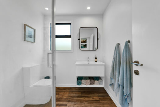 Exceptional Setting, Easy Care