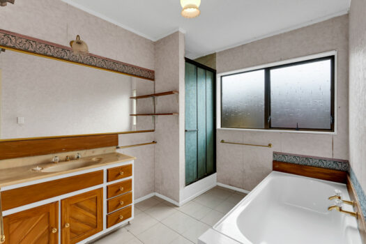 Family Friendly Size and Location!