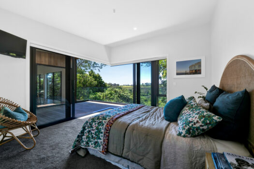 Exceptional Setting, Easy Care