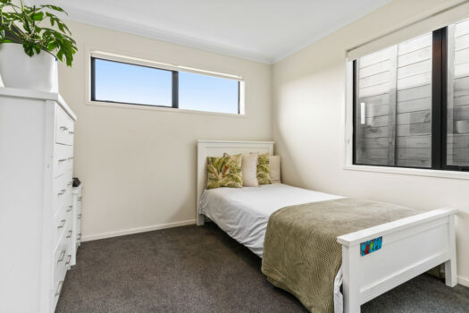 Sitting Pretty on Pense