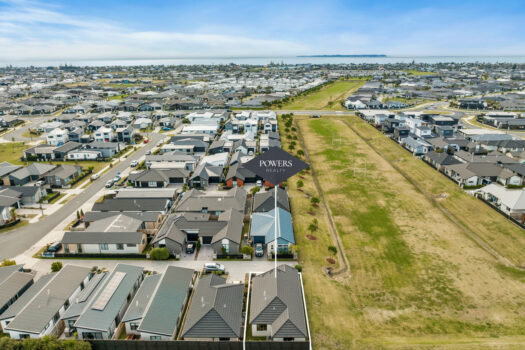 Sitting Pretty on Pense