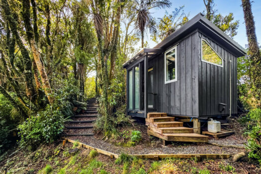 Pouakai Homestead & Lifestyle