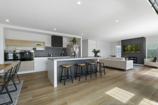 Dive into Palm Springs Luxury