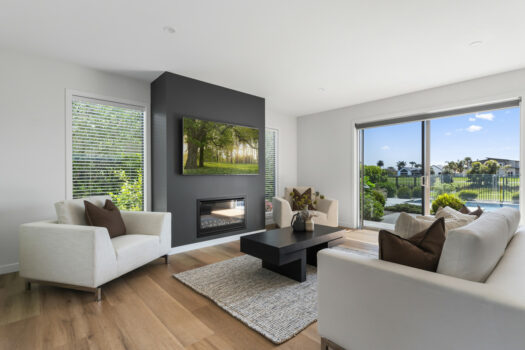 Dive into Palm Springs Luxury