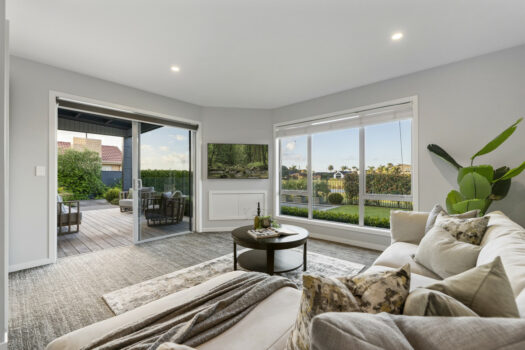 Dive into Palm Springs Luxury