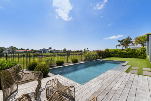 Dive into Palm Springs Luxury