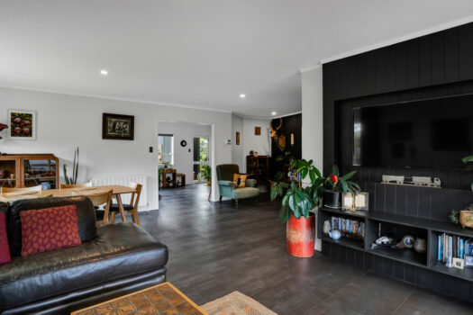 Tropical Retreat, Modern Upgrades