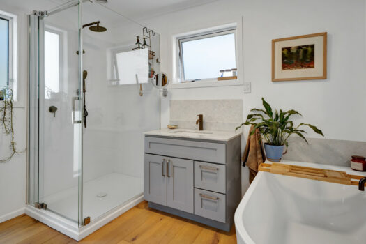 Fully renovated beach life!