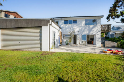 Fully renovated beach life!