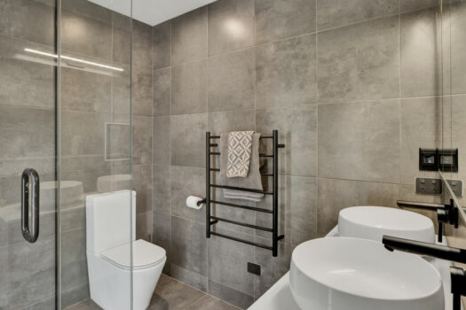 MAKE ME AN OFFER – VENDOR WANTS SOLD