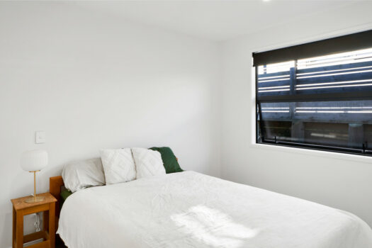 Relocating Vendor wants SOLD!