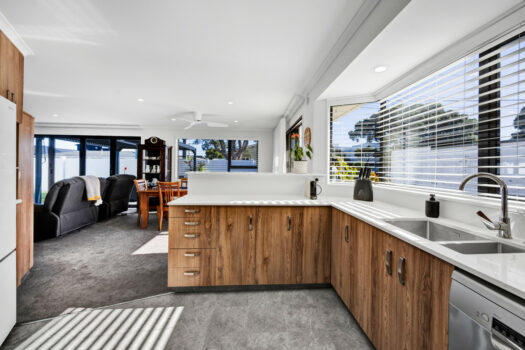 Top Spot – Renovated Lock & Leave