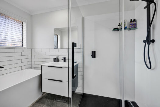 Top Spot – Renovated Lock & Leave