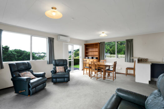 Downsize or invest in easy care home!