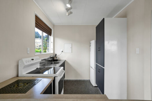 Downsize or invest in easy care home!