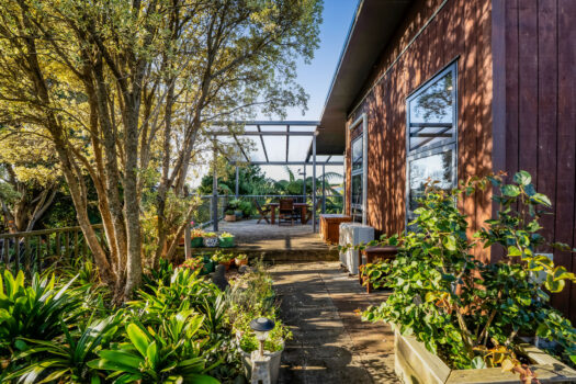 Natures Retreat – Versatile Living