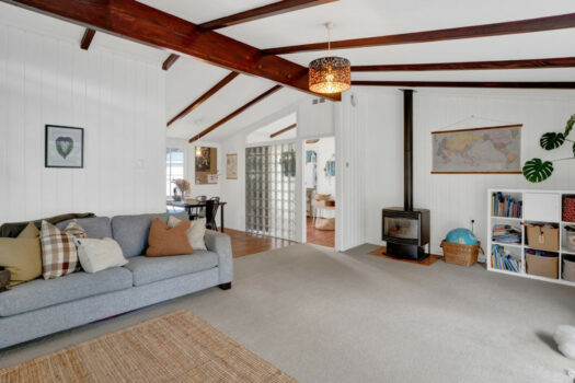 Sun-Soaked, Family-Ready!