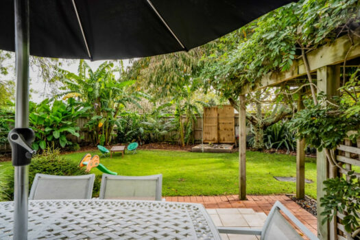 Sun-Soaked, Family-Ready!