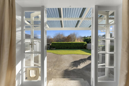 Backyard to Brooklands – Renovated and Ready!