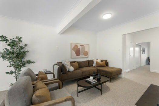 Backyard to Brooklands – Renovated and Ready!