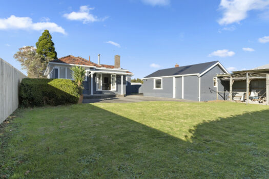 Backyard to Brooklands – Renovated and Ready!