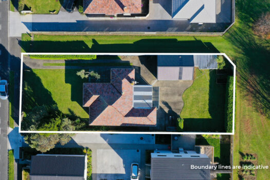 Backyard to Brooklands – Renovated and Ready!