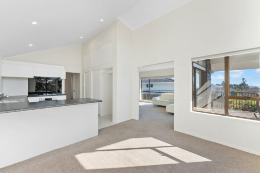 Sunny and Elevated in the Heart of Merrilands