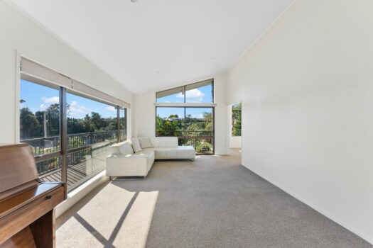 Sunny and Elevated in the Heart of Merrilands