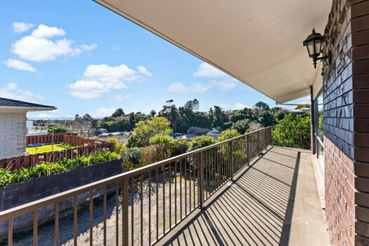 Sunny and Elevated in the Heart of Merrilands