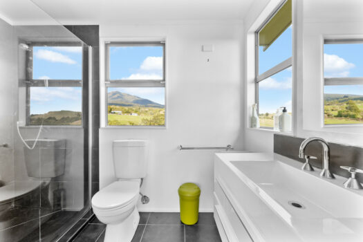 Contemporary Meets Country