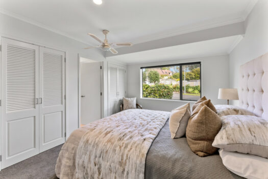 Vacant and Ready! Motivated Vendors!