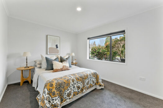 Vacant and Ready! Motivated Vendors!